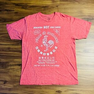 SRIRACHA Hot Chili Sauce Graphic Tee - Red